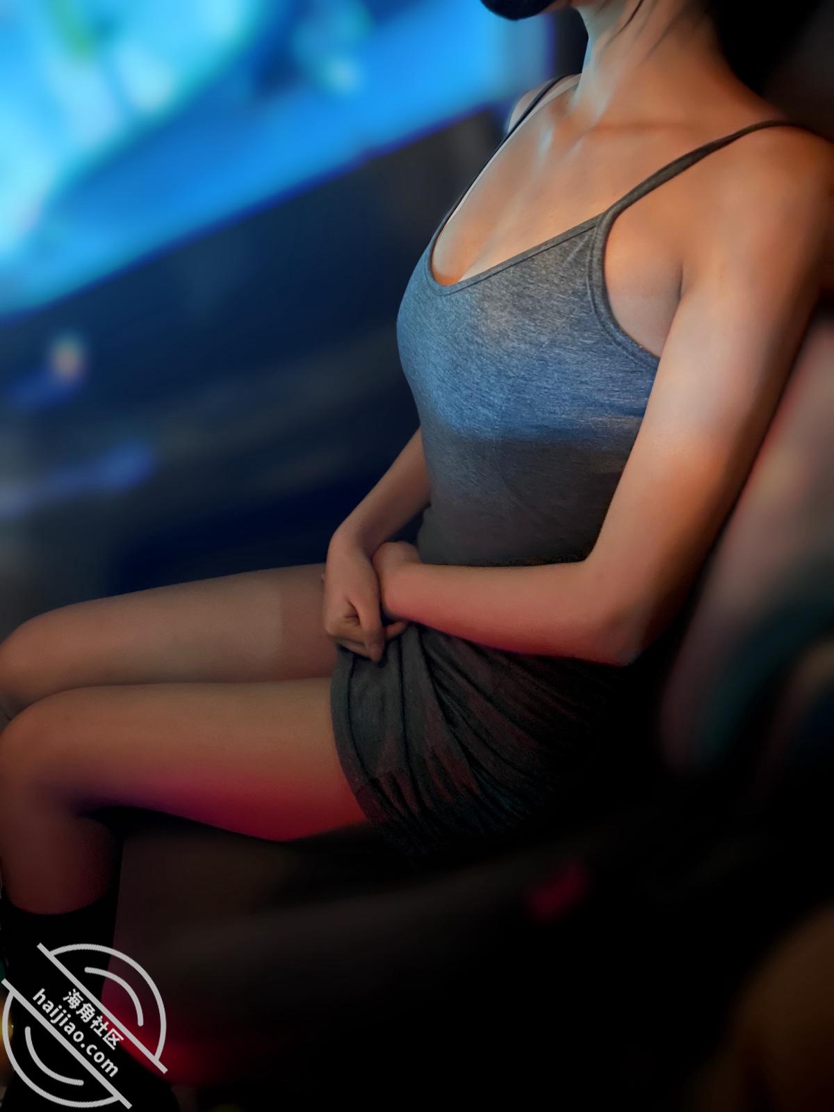 图片[2]-作者：姐姐的小飞棍 《原创姐姐16 求姐姐穿灰丝袜给我足交，然后爆操后入姐姐，简直太爽了！》-老宋小屋