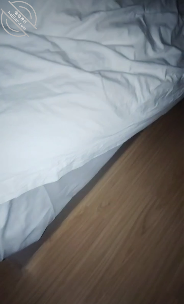 图片[2]-作者：善良的老妈 《原创真实第一视角操老妈，小鸡巴硬插骚穴。插的淫穴冒白浆。》-老宋小屋