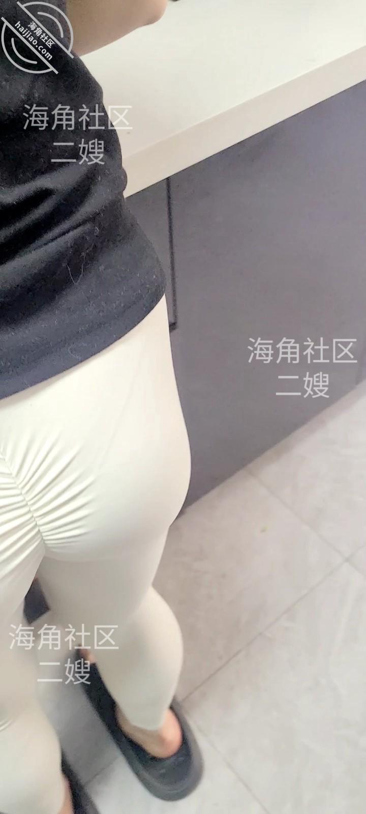 图片[2]-作者：二嫂 《【二嫂 原创】我哥在客厅睡觉我在厨房猛插二嫂》-老宋小屋