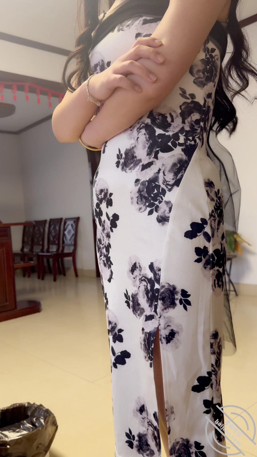 图片[2]-作者：会喷水的亲姐姐 《【55分原创】发现暧昧信息姐姐怒扇我几巴掌，上一秒还是姐大瞬间变成了荡妇》-老宋小屋