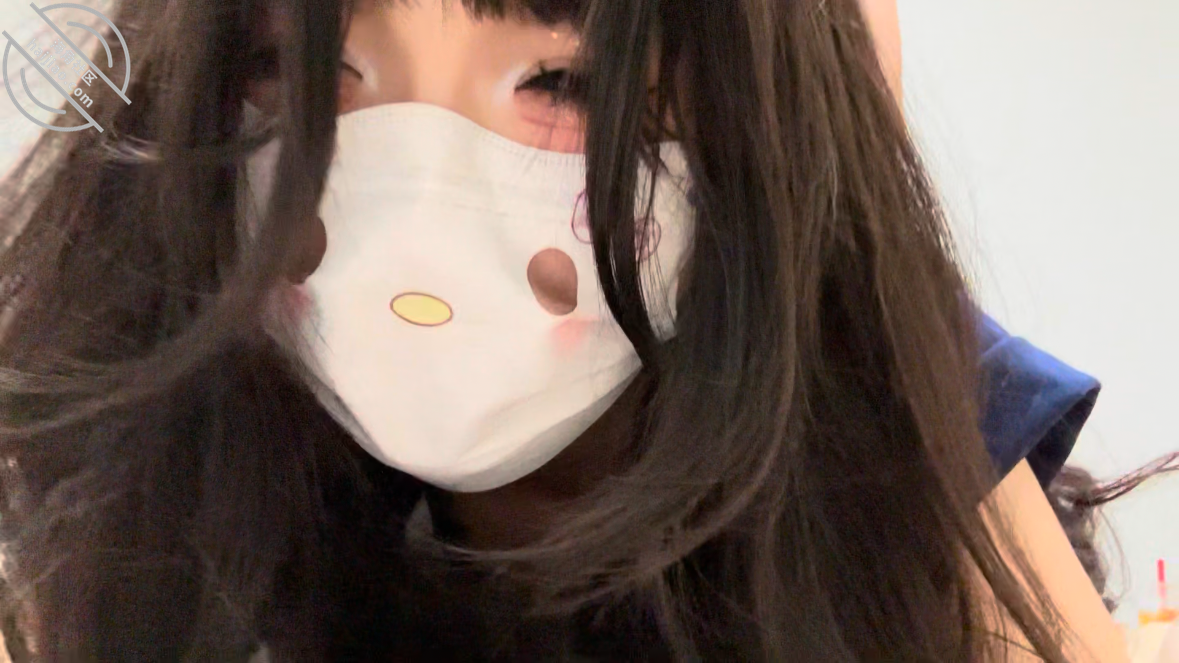 图片[2]-作者：爱吃雪糕啊 《【雪糕原创16】哥哥在打飞机，我跑到哥哥房间门口自慰被发现》-老宋小屋