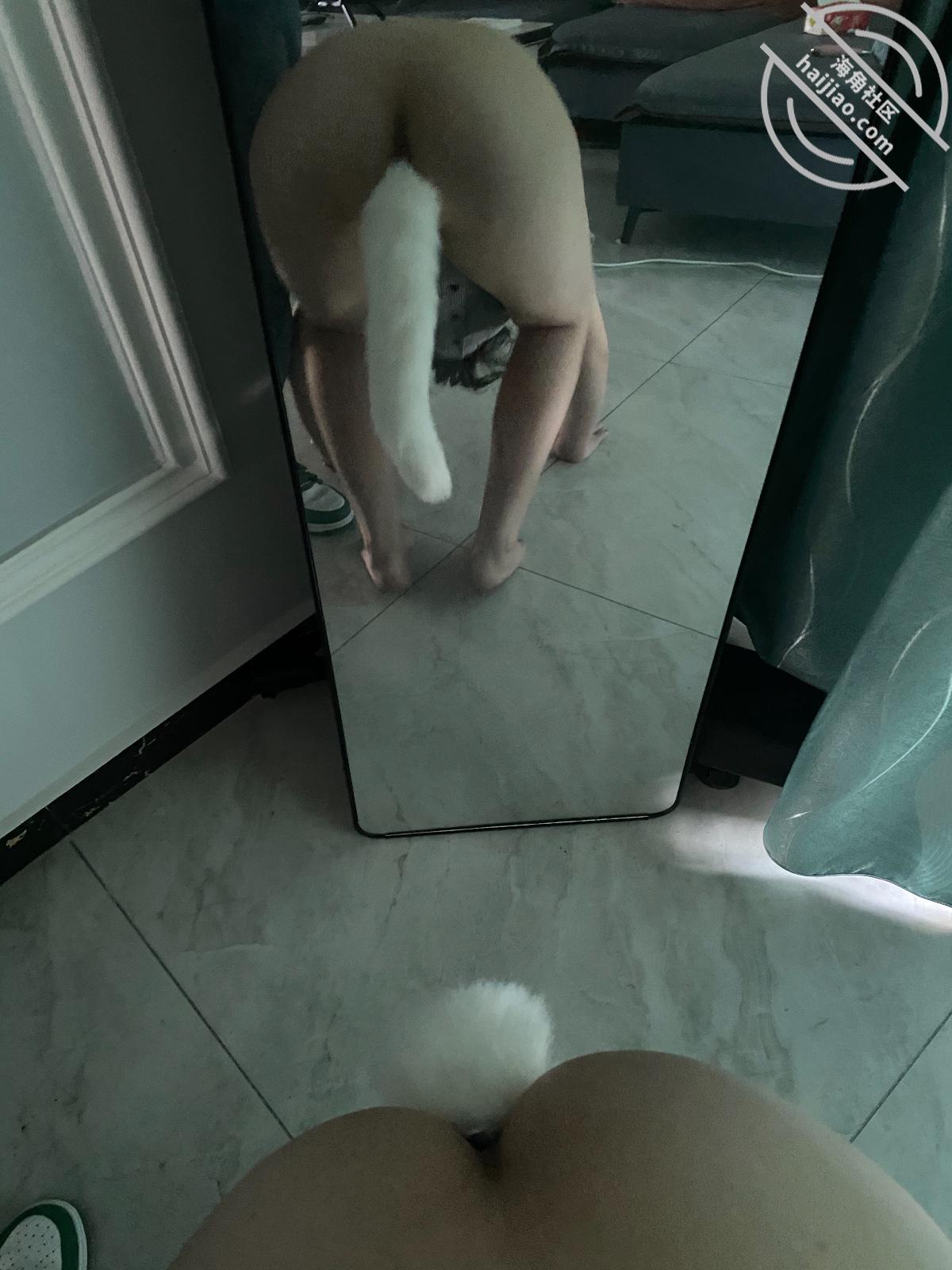 图片[2]-作者：调教别人女朋友给我当母狗 《小奶狗的合租日记（24）和小木子在客厅玩情趣用品，让她当我的小乖乖！》-老宋小屋