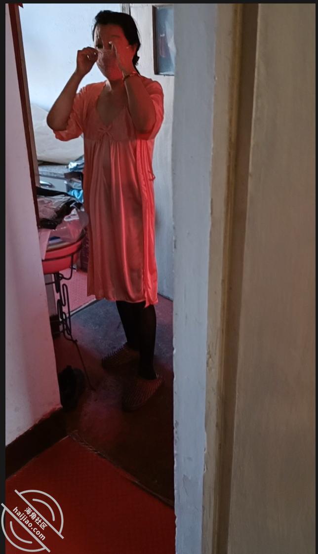 图片[2]-作者：与母缠绵 《《我和我妈》黑丝袜，粉睡衣，骚妈在儿子的身下淫叫着！（四十八）》-老宋小屋