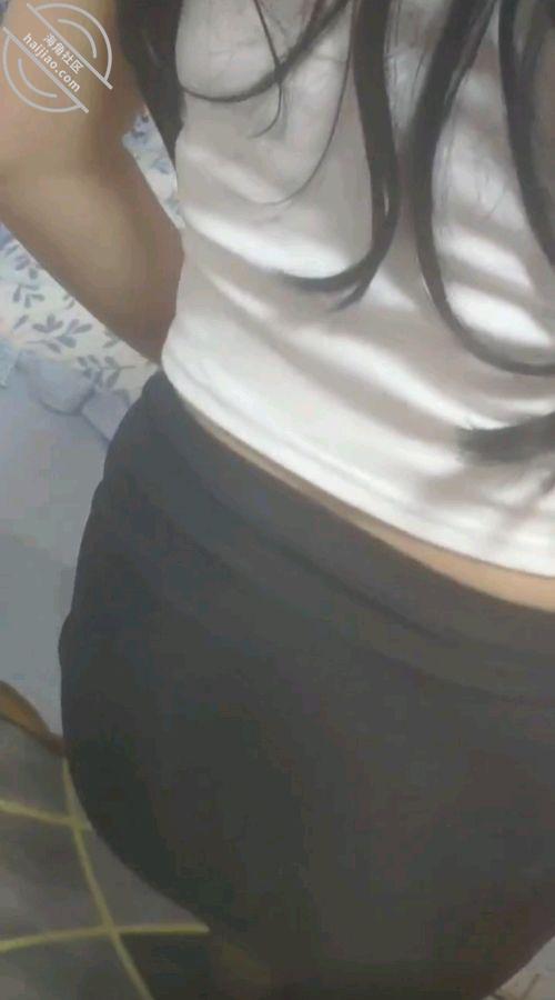 图片[2]-作者：我的瑜伽姐姐 《（原创）姐姐穿包臀裙收拾屋子，我从后边直接插进去，操得姐姐潮喷不止！十八》-老宋小屋