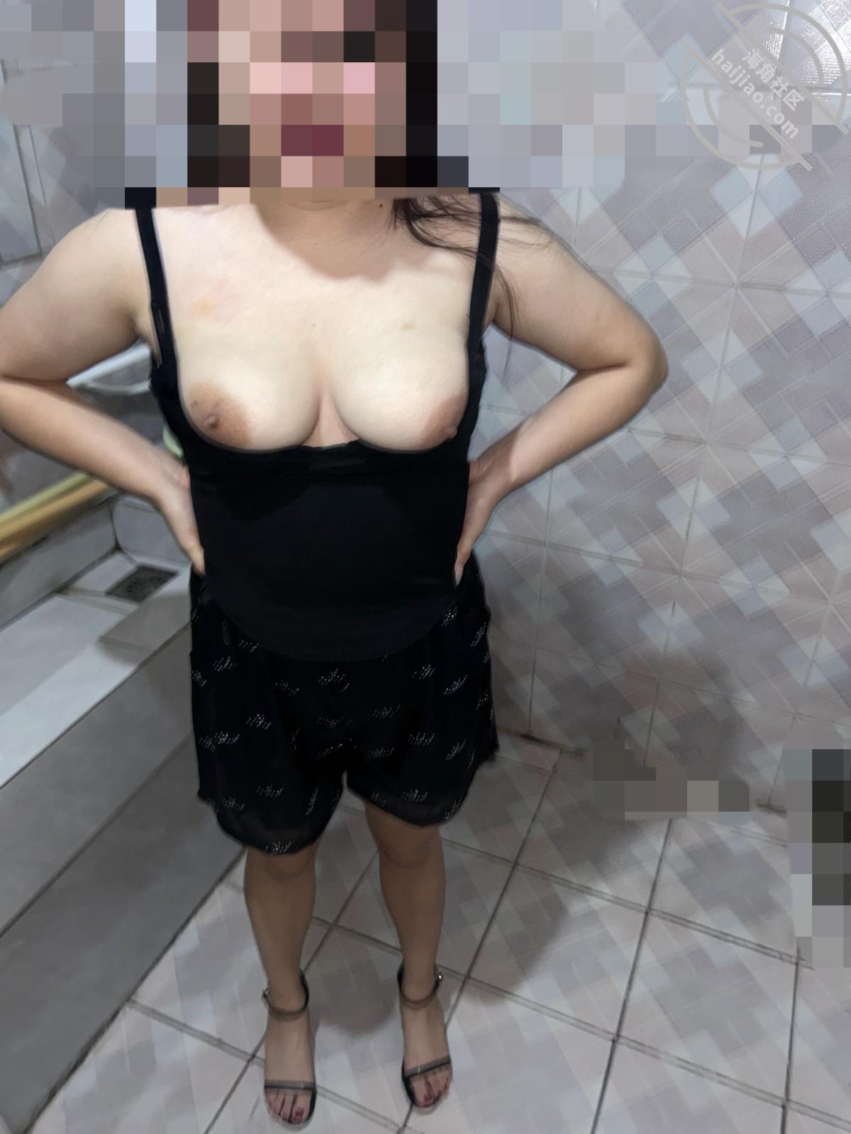 图片[2]-作者：我的巨乳亲表姐 《钻石贴：陪亲小姑跟她朋友吃饭全程记录完整全集！玩的就是真实！》-老宋小屋