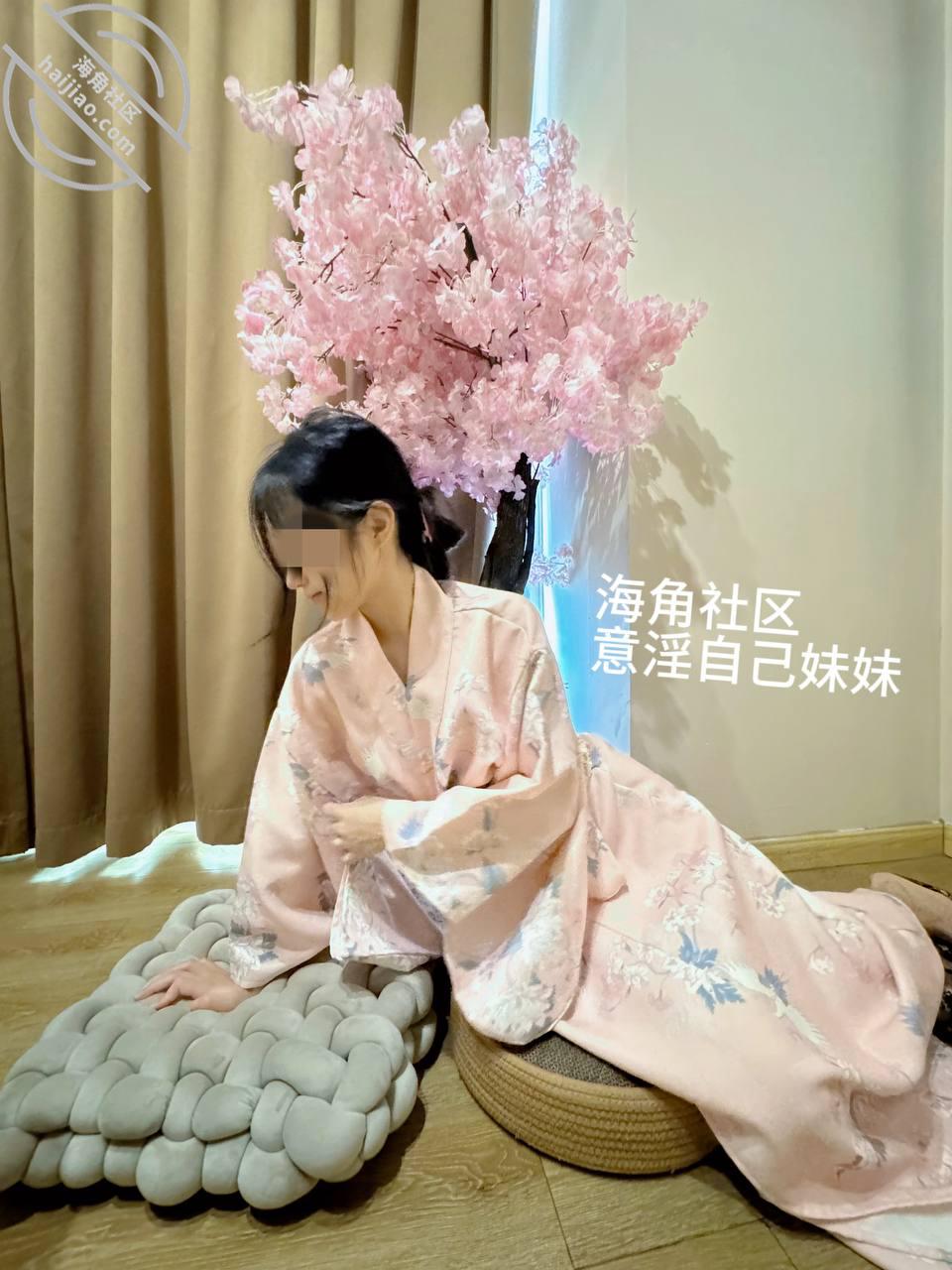 图片[2]-作者：意淫自己妹妹 《【原创视频46】一楼泳池玩耍，二楼各种姿势变态把玩妹妹，再次内射，爽歪歪》-老宋小屋