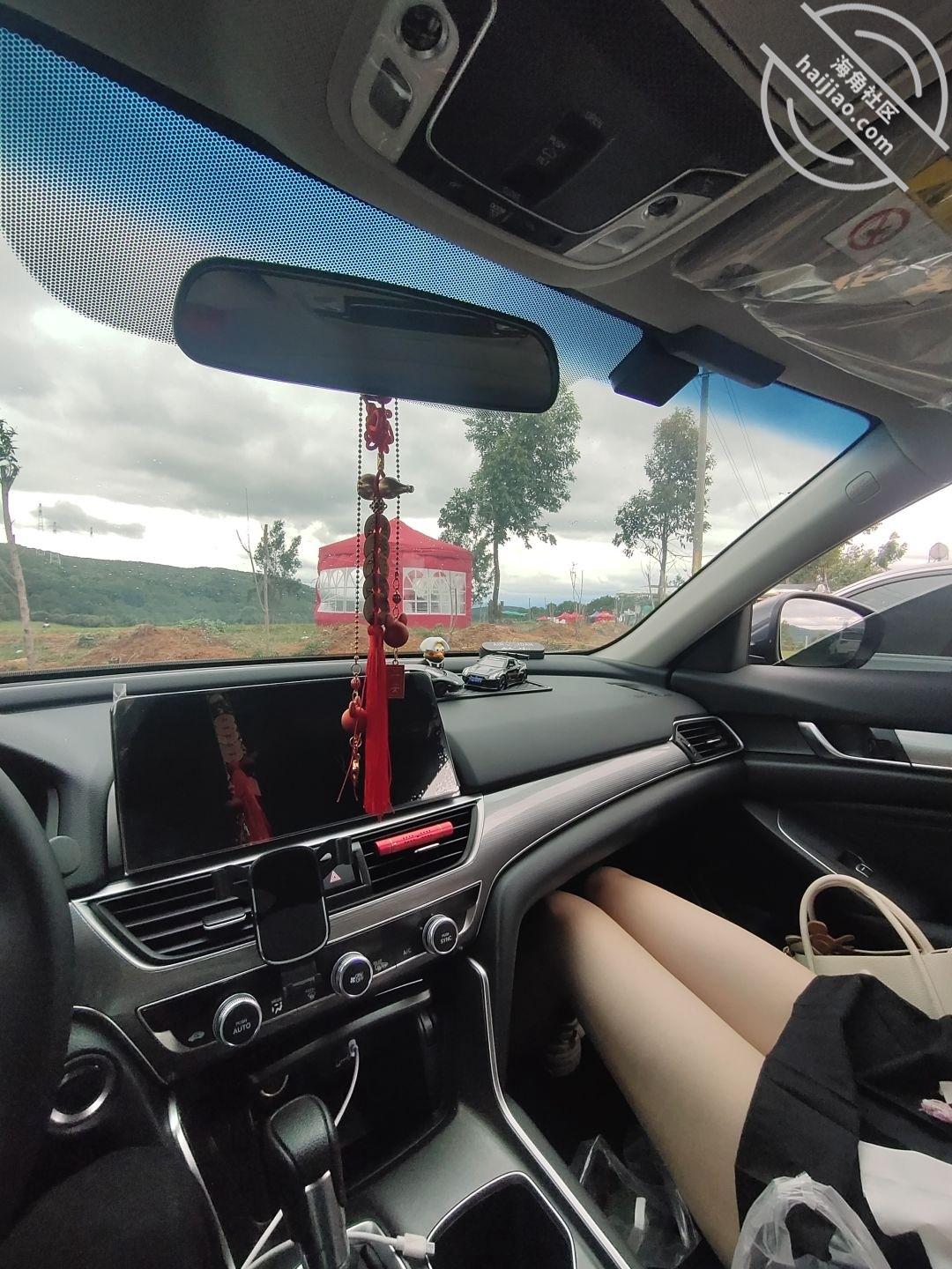 图片[2]-作者：19岁女儿小亚 《视频 女儿在浴室洗澡 俺没控制住 隔壁都是人 女儿捂着嘴没敢大声》-老宋小屋