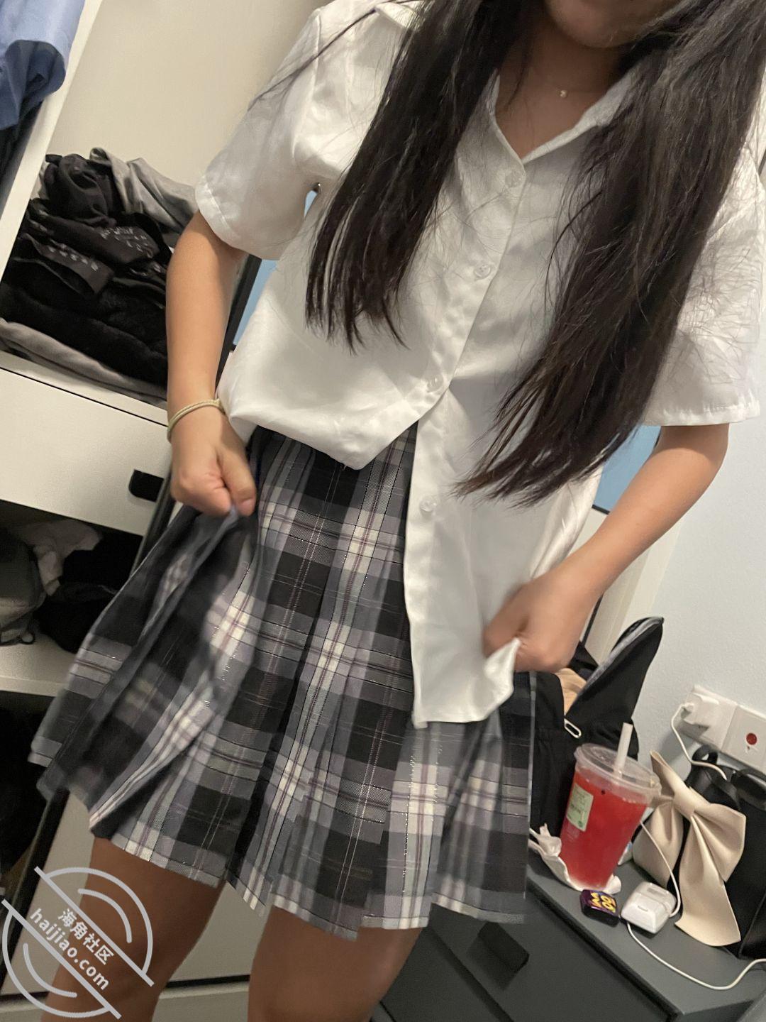 图片[2]-作者：19岁女儿小亚 《女儿要去同学家几天不回来，渔网+白袜 最后冲刺一叫爸爸不要，刺激的内射了》-老宋小屋