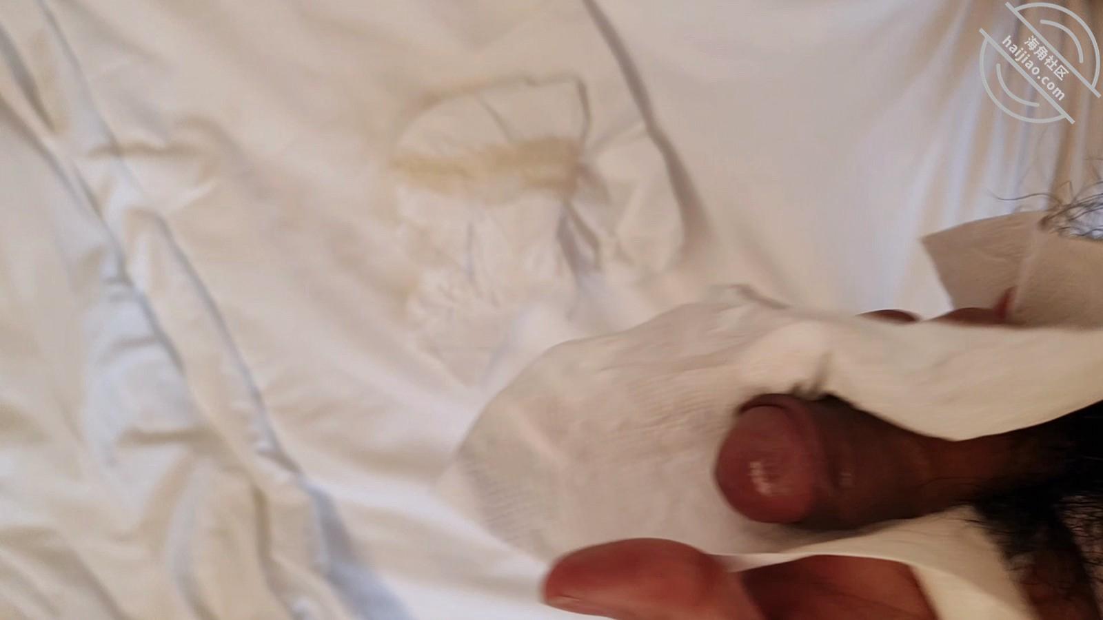 图片[20]-作者：妈妈的味道（干妈变成了情人） 《(原创视频)83：东北干妈穿豹纹开档连体服效劳儿子，车站上车前奖励打炮》-老宋小屋