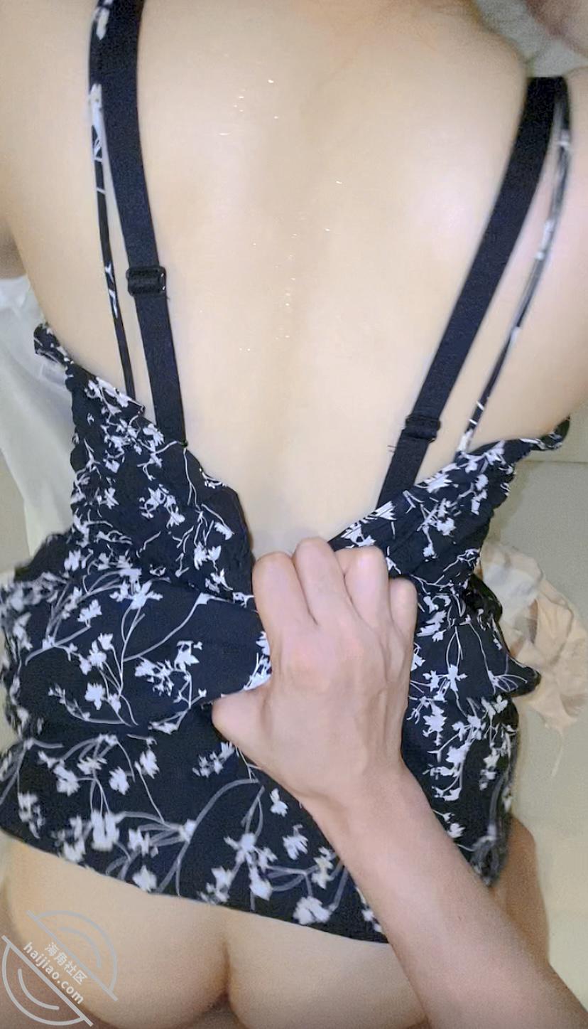 图片[25]-作者：我和亲妹妹 《31:【原创视频帖】和妹妹不拉窗帘的性爱，享受可能被看到的刺激。》-老宋小屋