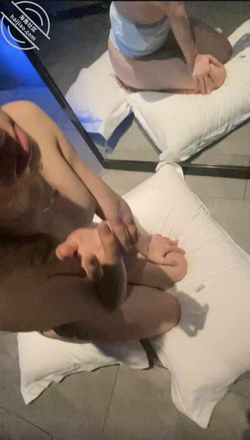 图片[25]-作者：我和亲妹妹 《33:【原创视频帖】我和亲妹妹，电动床+镜前后入+颜射》-老宋小屋