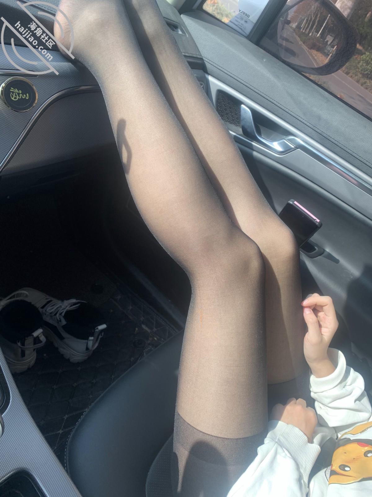 图片[29]-作者：内心中的黑暗之神 《我和亲妹妹的性福生活22 车震内射 差点被路人发现！！》-老宋小屋