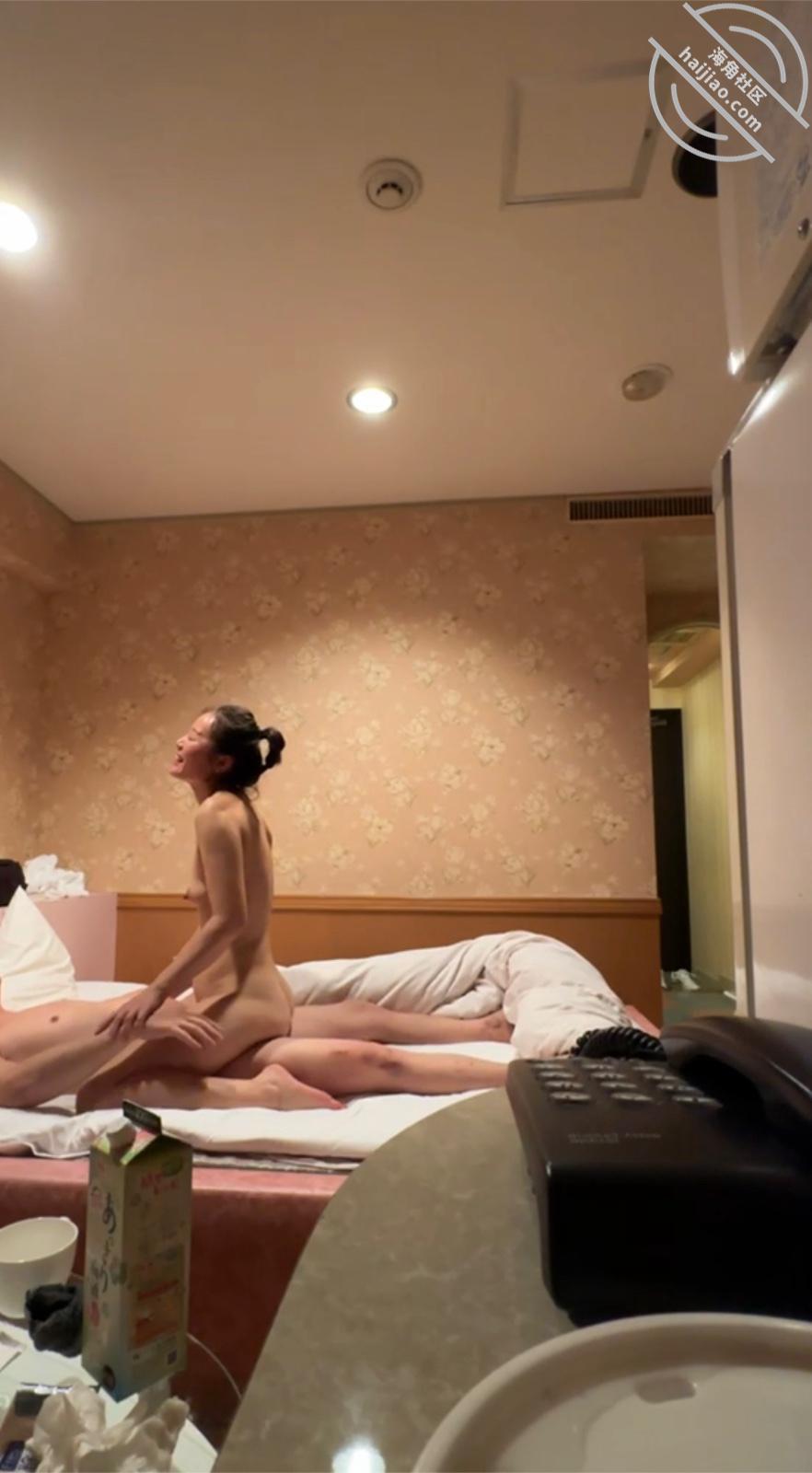 图片[3]-作者：千斩狼 《[千斩狼原创]偷拍东北熟女,观音坐莲要高潮,操的大姨妈都来了》-老宋小屋