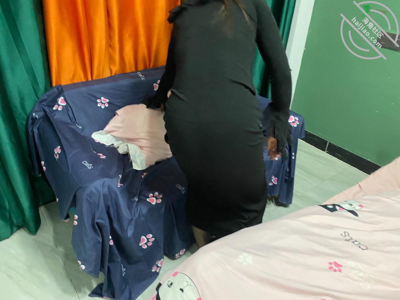 图片[3]-作者：舅妈的爱情故事 《【真实乱伦】禽兽儿子宿舍内强奸母亲乱伦老A8》-老宋小屋