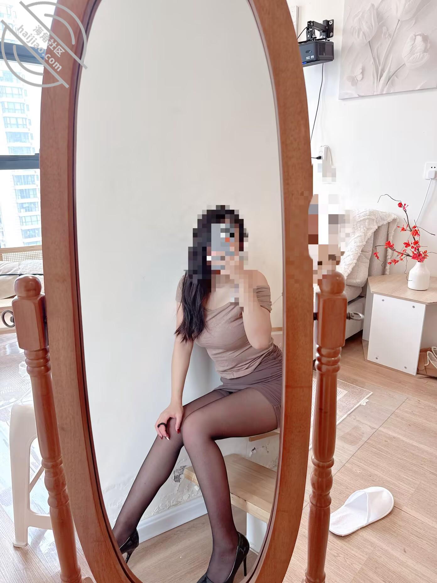 图片[3]-作者：拿走妹妹的处女 《【原创视频】妹妹穿着开档丝袜拿外卖别人看，最后被我操到喷水！》-老宋小屋