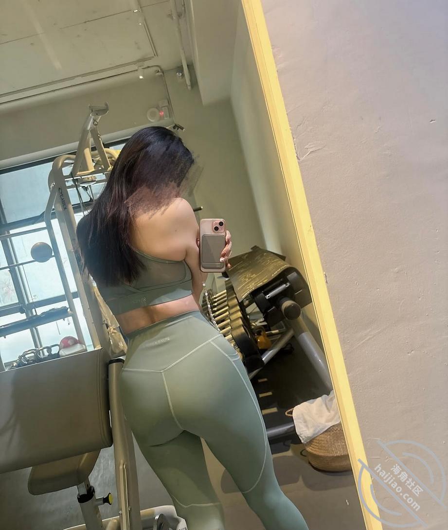 图片[3]-作者：好想内射我亲妈啊 《醉酒老妈让我帮她按腰，精虫上脑没忍住从后面插进去。不顾她的反抗内射进去。》-老宋小屋