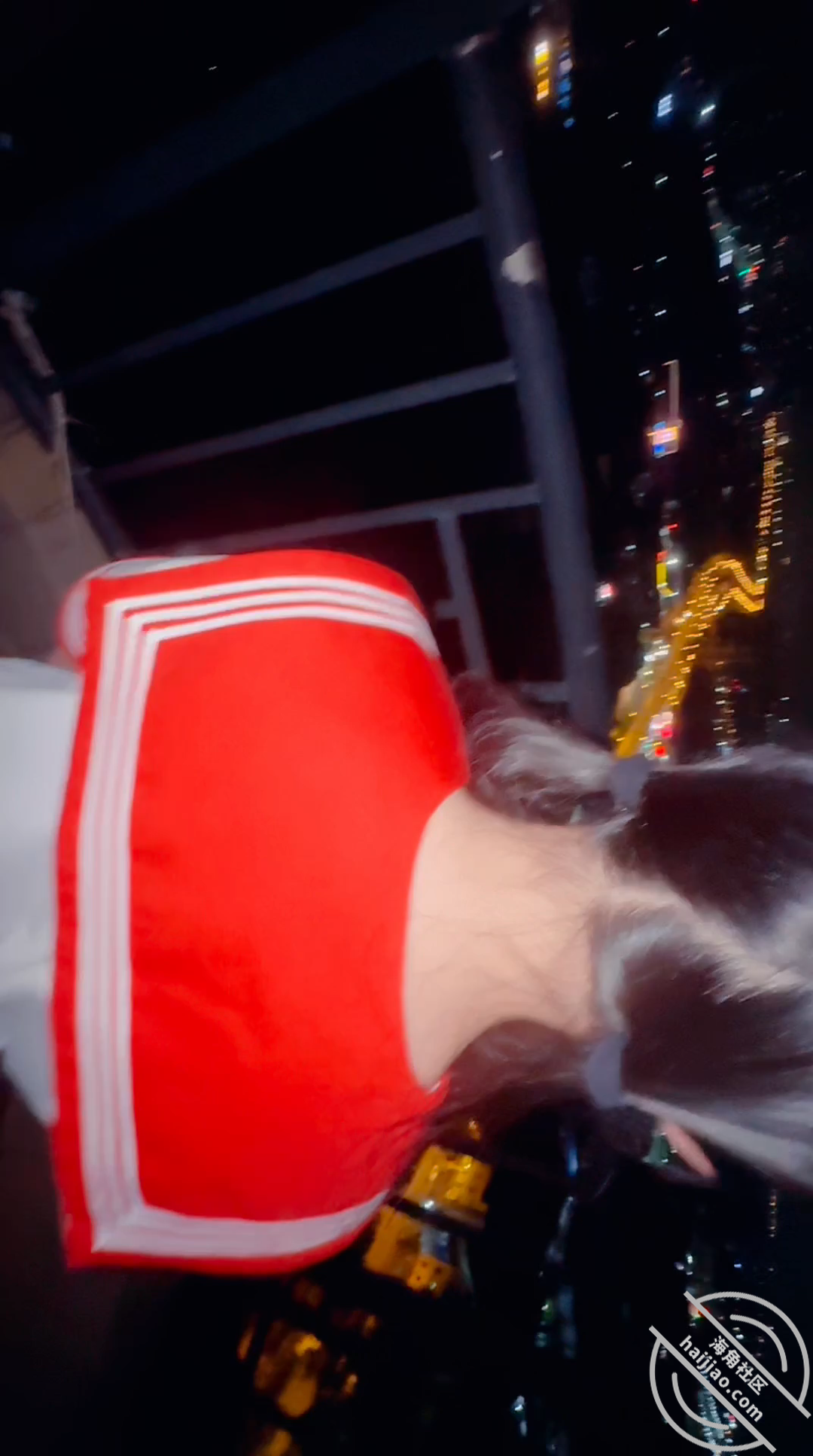 图片[3]-作者：萝莉小表妹 《【原创视频27】深夜天台上，偷摸跟表妹做爱，既兴奋又刺激，一个字爽》-老宋小屋