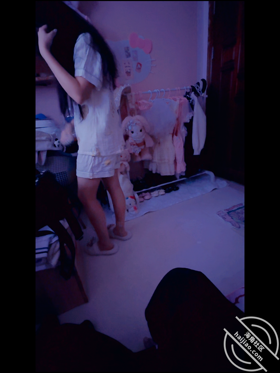 图片[3]-作者：萝莉小表妹 《【原创视频31】在弟弟房间，书桌上，高低床上，使劲摩擦表妹，口爆真叫爽》-老宋小屋