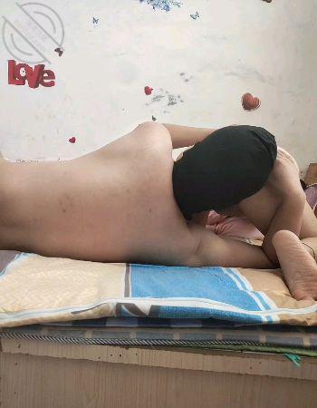 图片[3]-作者：玩偶少年 《【原创】我是妈妈的贱奴给妈妈舔屁眼母子乱伦》-老宋小屋