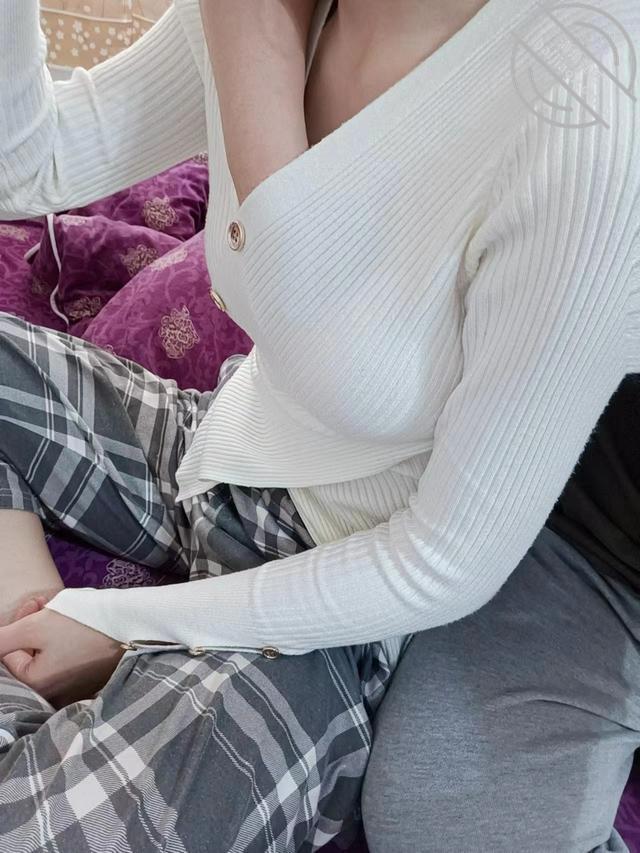 图片[3]-作者：我和亲姐姐的性福生活 《【真实原创记录贴】玩法升级，黑丝老姐太敏感了受不了我的大牛子~》-老宋小屋