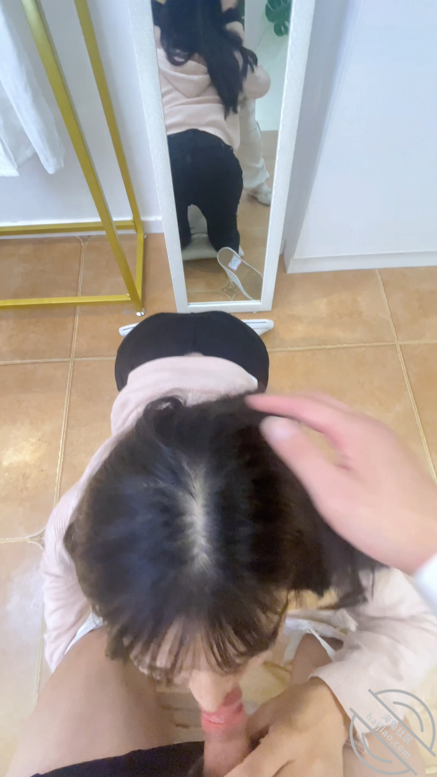 图片[3]-作者：我的母狗房东 《(原创视频)大我十岁的房东少妇像条狗一样任我摆布，排卵期强制内射灌满流出》-老宋小屋