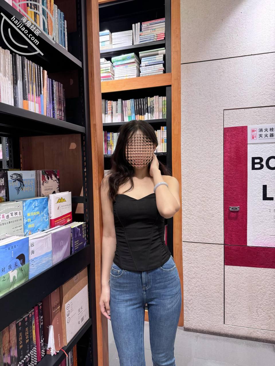 图片[3]-作者：39岁妈妈和30岁堂姐 《（原创100视频贴）抓住机会开发了堂姐的处女地，爆操了堂姐屁眼两次》-老宋小屋