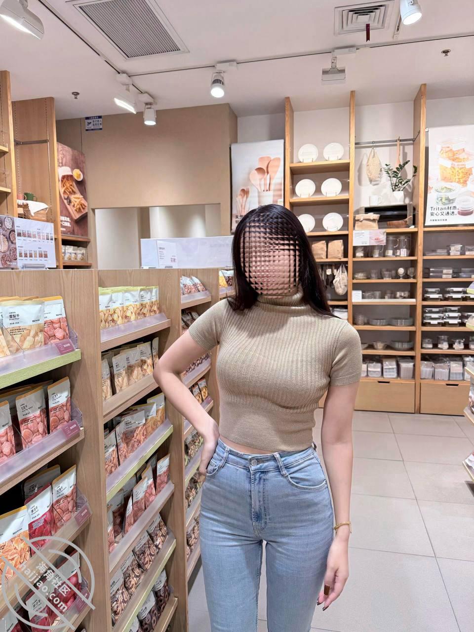 图片[3]-作者：39岁妈妈和30岁堂姐 《（原创108视频贴）肛塞插入堂姐屁眼，让堂姐跪舔鸡巴，操的堂姐叫爸爸》-老宋小屋