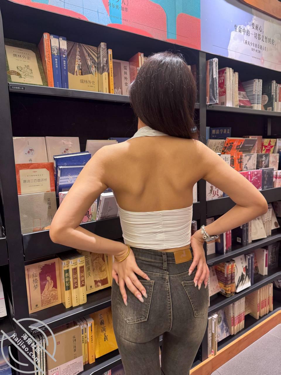 图片[3]-作者：39岁妈妈和30岁堂姐 《（原创115视频贴）暴力打桩堂姐的骚逼，把堂姐操到求饶，给堂骚逼都操肿了》-老宋小屋