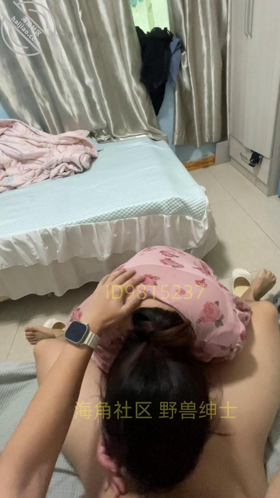 图片[3]-作者：小兽先生 《【野兽原创13】与人妻聊家常，她却疯狂的蹭小弟弟，只能把人妻按到胯下》-老宋小屋