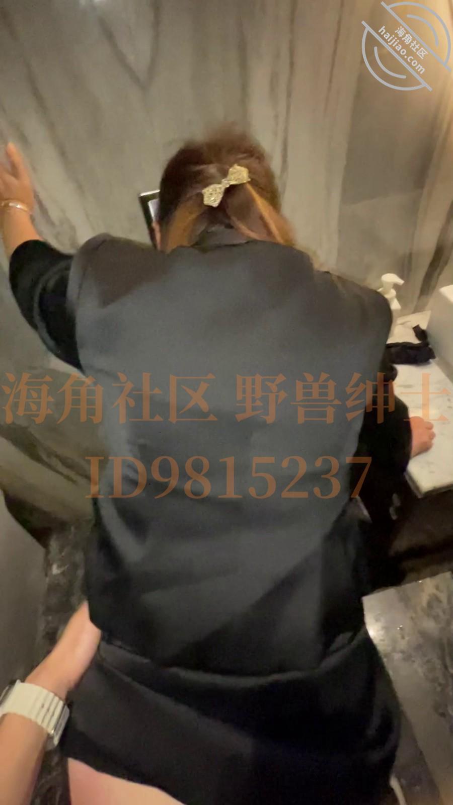 图片[30]-作者：小兽先生 《【野兽原创32】陪离异少妇逛街，低胸裙高跟鞋，欲望上头拉到KTV就是爆操》-老宋小屋