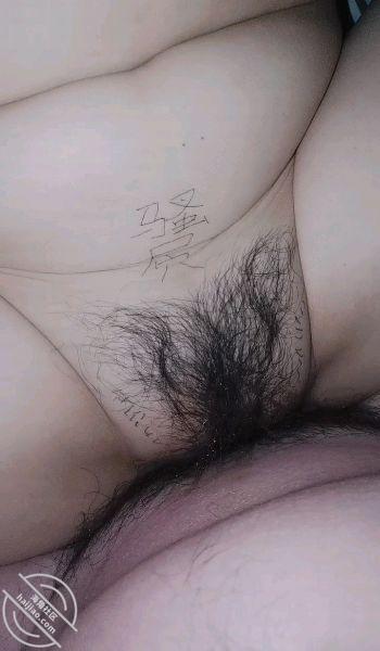 图片[31]-作者：熟控大胖 《【原创】差回来的妈妈被儿子迷奸，火燎妈屄毛，憋不住内射了妈妈屄》-老宋小屋