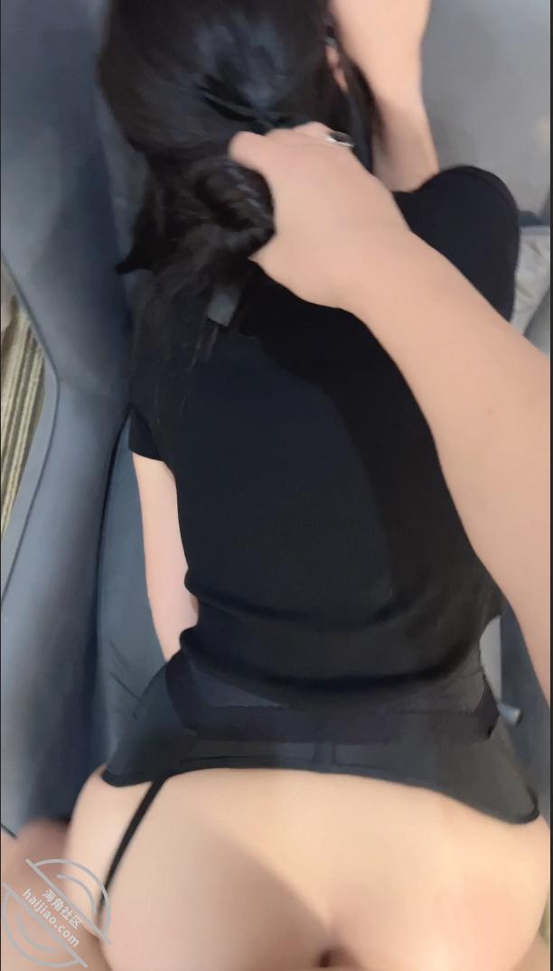 图片[33]-作者：奶子即正义 《原创:约操高颜值长腿姐姐,牛仔裤裤里丝,狗链子拴起来的玩,对着脸爆射~》-老宋小屋