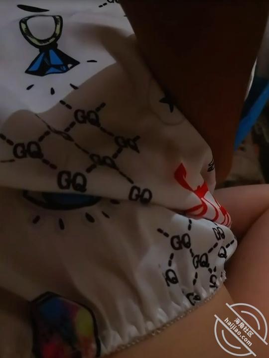 图片[4]-作者：一个脚印花 《18 如愿以偿！抱着老妈试探，随着反抗越来越弱终于滑进老妈湿热的阴道！》-老宋小屋