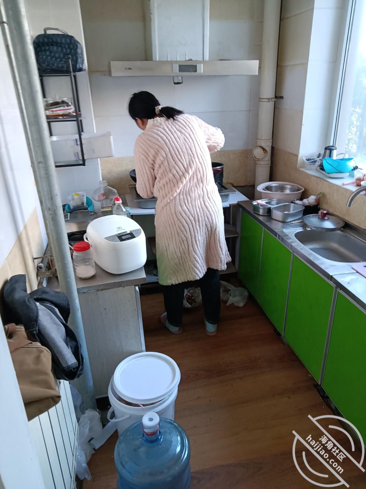 图片[4]-作者：海角_168845489301 《【真实原创】肉棒慰劳我们可爱的巨乳灵魂工程师，说自己累的未老先衰了。》-老宋小屋