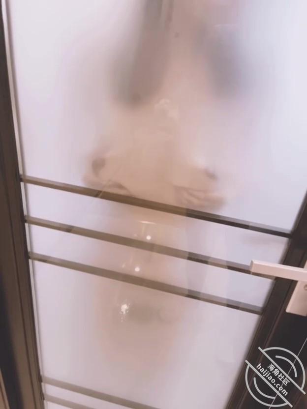 图片[4]-作者：拿走妹妹的处女 《36 老爸在家带妹妹出去享受二人世界，带妹妹穿上婚纱酒店狂草！浴缸乳交爽》-老宋小屋