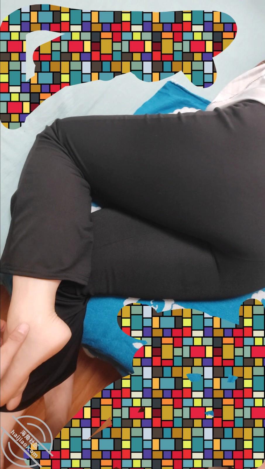 图片[4]-作者：熟控大胖 《原创。下雨天好朋友同事小胖的妈妈自己在家，阿姨微醺状态被我无情抽插》-老宋小屋