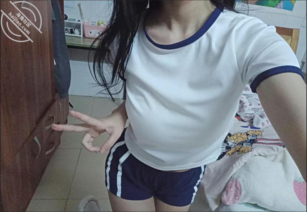 图片[4]-作者：烟色晚空、 《原创;拿下肤白貌美高颜值的表妹,甜美系妹子,jk足球宝贝,后入无套抽插~》-老宋小屋