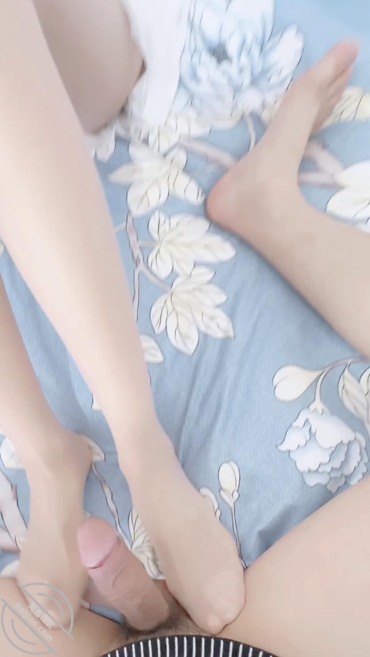 图片[4]-作者：长腿女儿丽丽 《（原创33）终于安排上大家期待已久的肉色丝袜，忍不住内射女儿》-老宋小屋