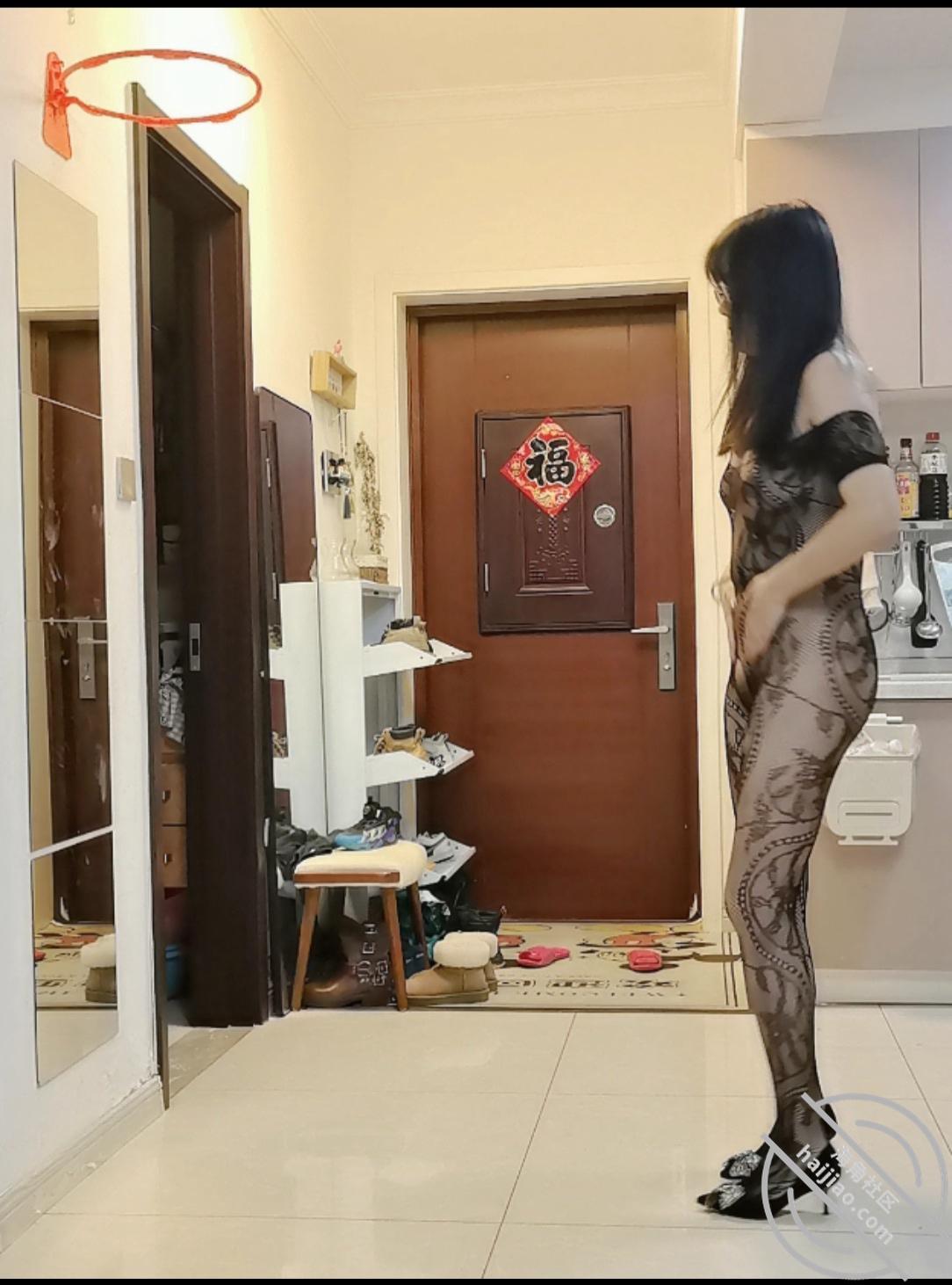 图片[4]-作者：寻欢作乐-淫妻 《淫妻之旅-新年新起点给大家拜年啦【原创露脸】》-老宋小屋