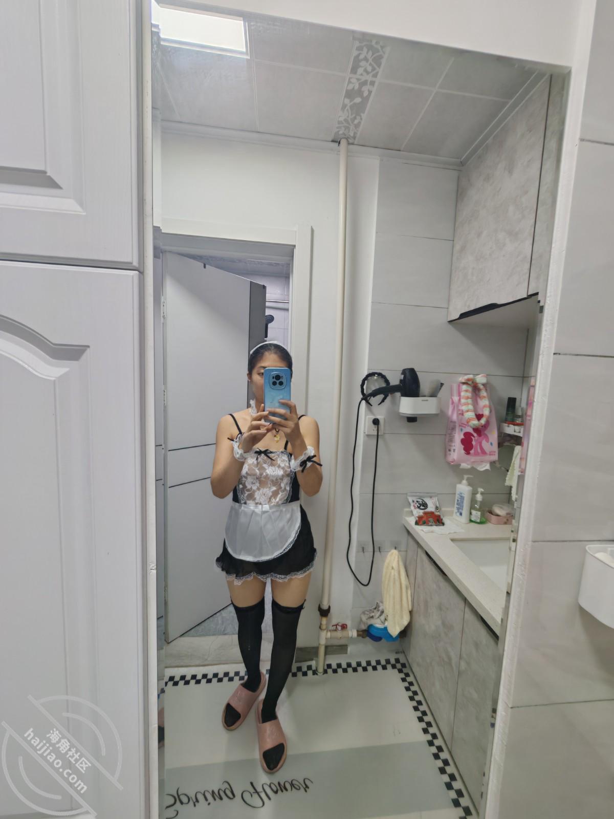 图片[4]-作者：暗水之下 《【暗水原创】90.表姐耐不住寂寞发女仆装勾引我，直接一炮让表姐唱征服》-老宋小屋