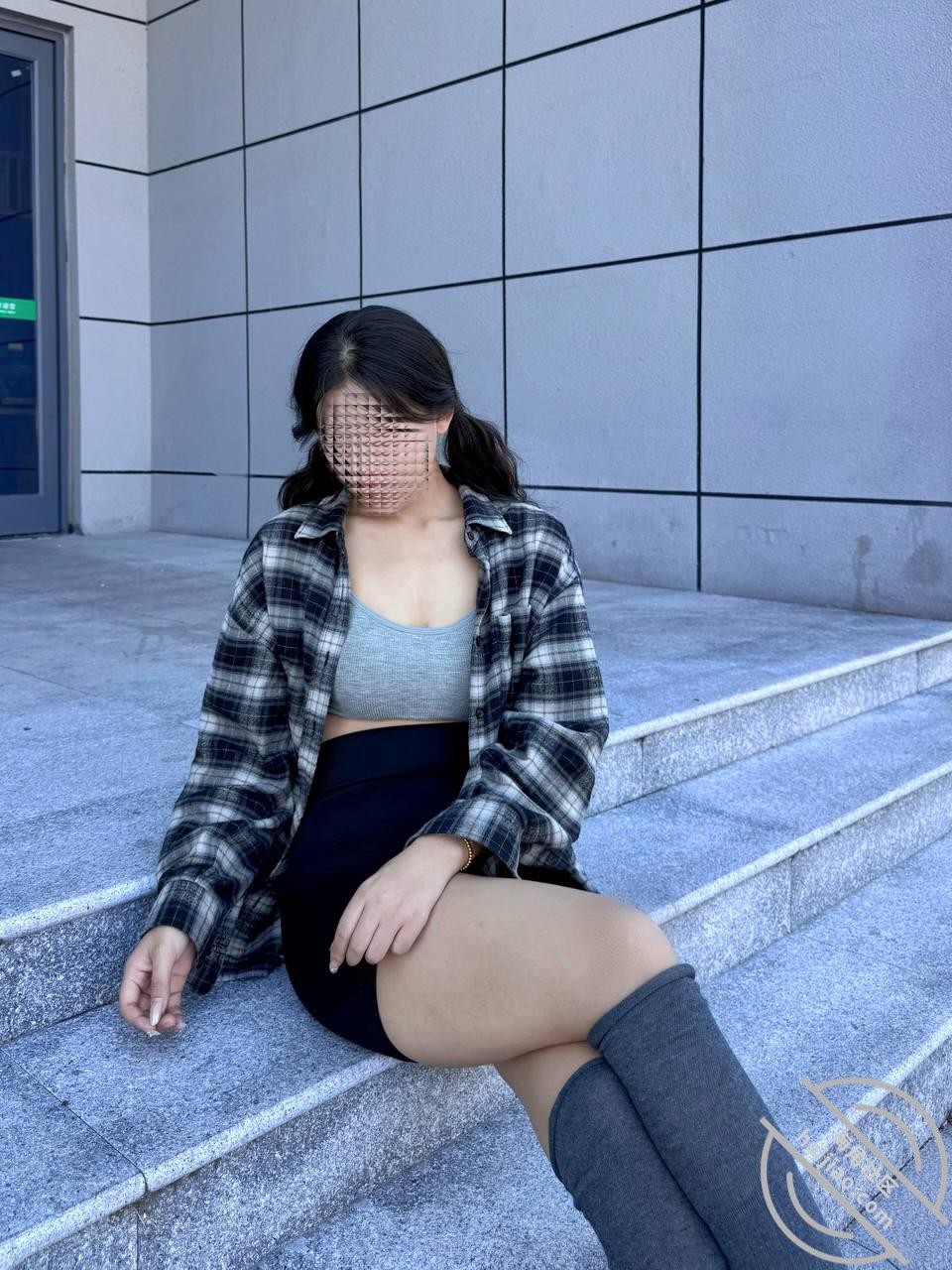 图片[4]-作者：39岁妈妈和30岁堂姐 《（原创105视频贴）和堂姐各种姿势，视角，特写，尽情的爆操她的淫穴》-老宋小屋