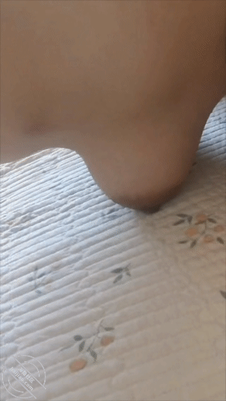 图片[4]-作者：我是骚姐姐 《【骚姐姐原创】情人节前在侄女床上展现骚浪贱》-老宋小屋