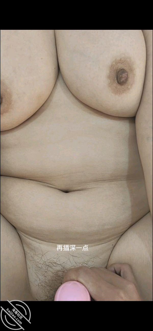 图片[5]-作者：披风少年爱老妈 《我的妈妈28。国语对白。表弟在客厅睡觉，我和妈妈在房间激情，内射，喷水》-老宋小屋