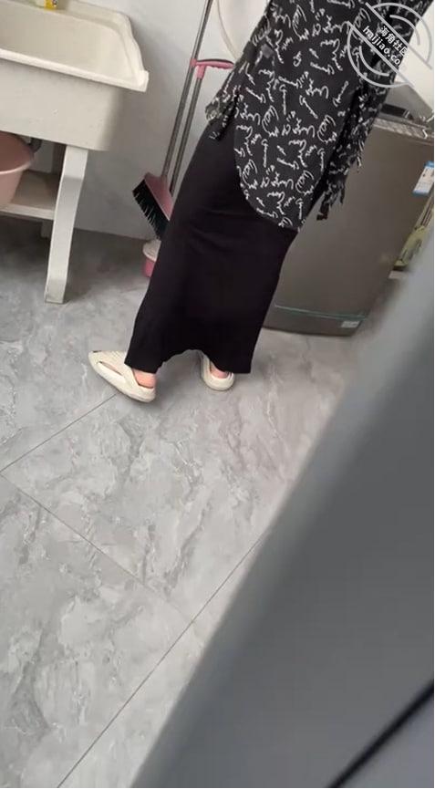 图片[5]-作者：妈妈的丰乳肥臀 《【海角原创119】趁着姥爷睡觉，在隔壁房和性感老妈乱伦，把姥爷吵醒了》-老宋小屋