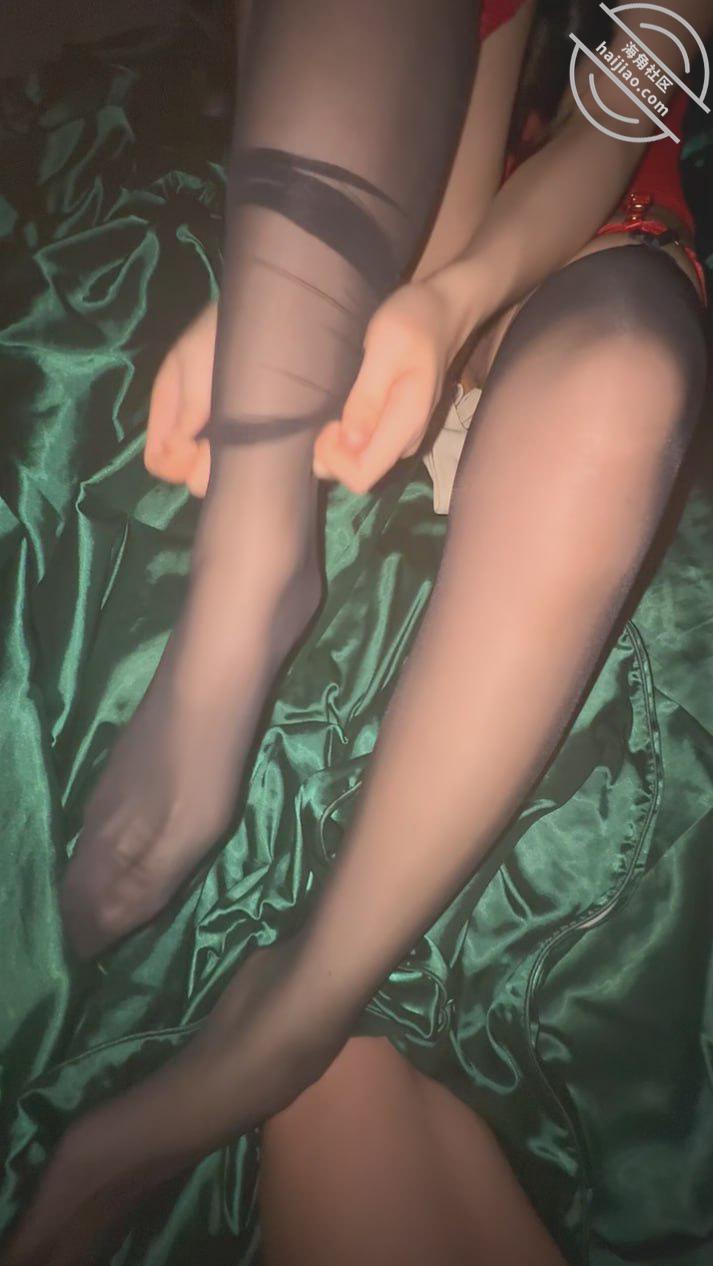 图片[5]-作者：39岁妈妈和30岁堂姐 《（原创78视频贴）爆操堂姐一个小时，让堂姐舔我的鸡巴，把肛赛插进堂姐屁眼》-老宋小屋