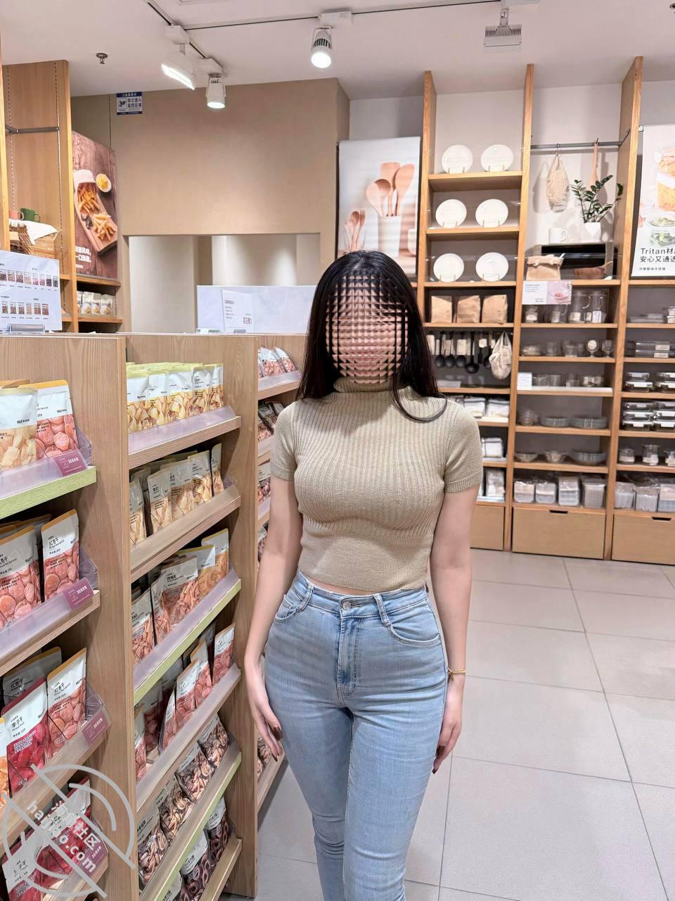 图片[5]-作者：39岁妈妈和30岁堂姐 《（原创108视频贴）肛塞插入堂姐屁眼，让堂姐跪舔鸡巴，操的堂姐叫爸爸》-老宋小屋