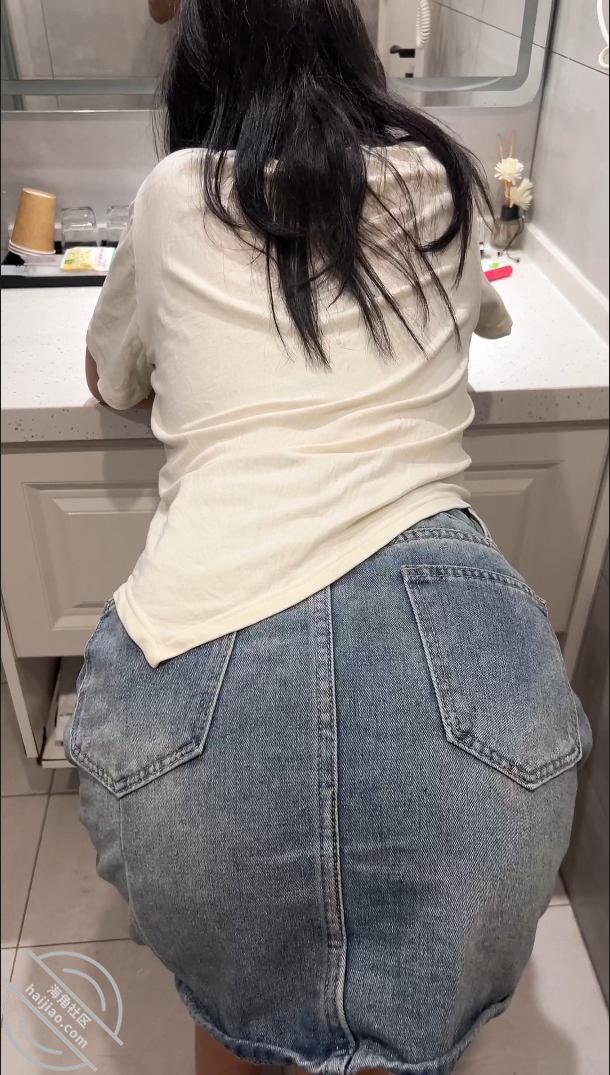 图片[5]-作者：奶子即正义 《正义原创,在厕所里上厕所,牛仔包臀裙的小姨子是我的厕所!》-老宋小屋