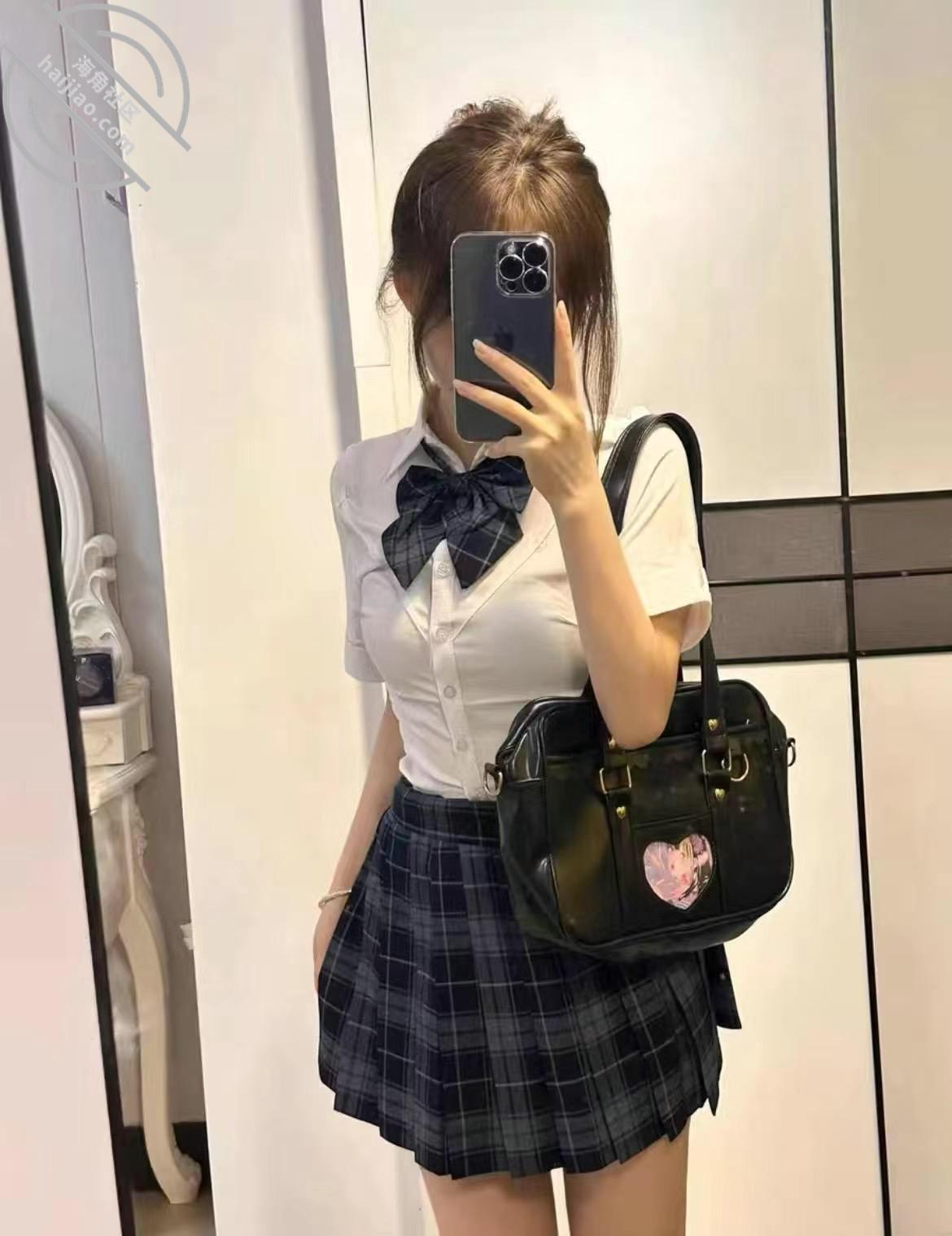 图片[6]-作者：烟色晚空、 《原创:超级调皮可爱的高颜值小姨子被我和朋友站起来的蹬,3p轮操,超强冲击》-老宋小屋