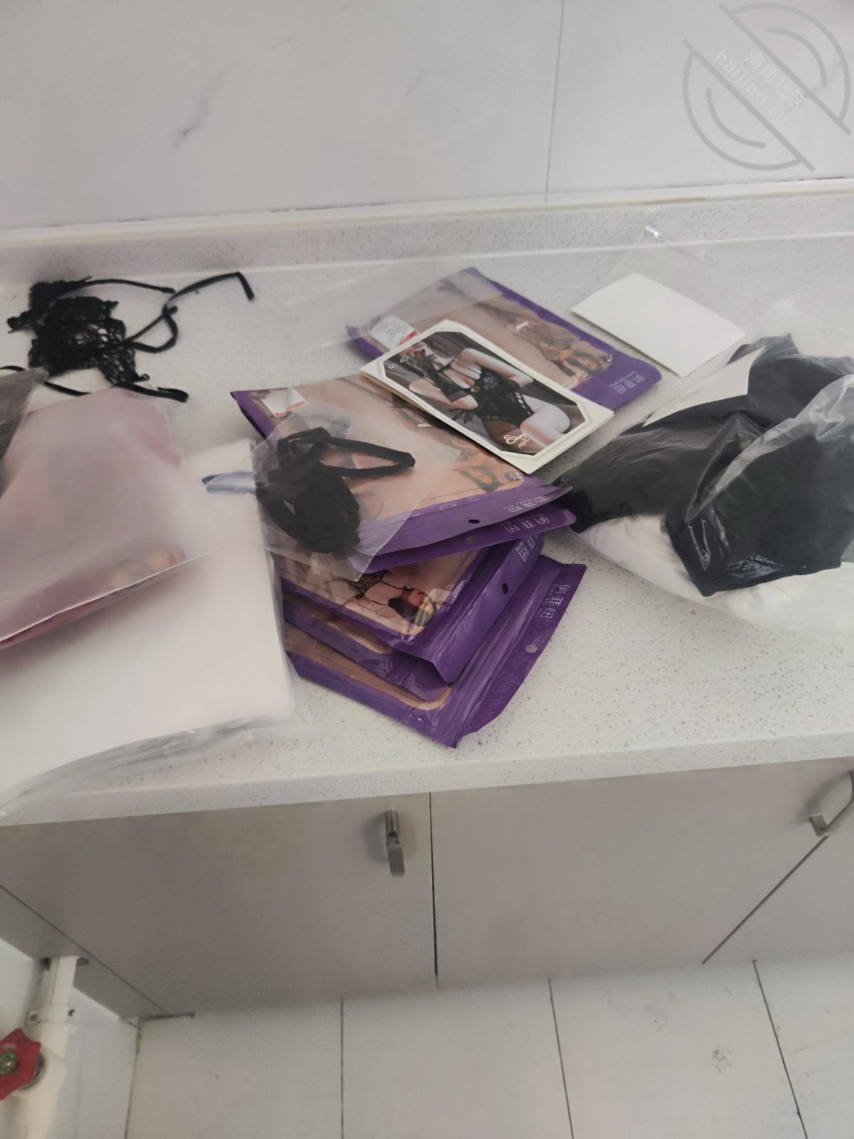 图片[6]-作者：脆脆倒在丝袜上 《海角原创（40）给嫂子准备了很多情趣内衣，嫂子选了连体黑丝，果然穿啥啥骚》-老宋小屋