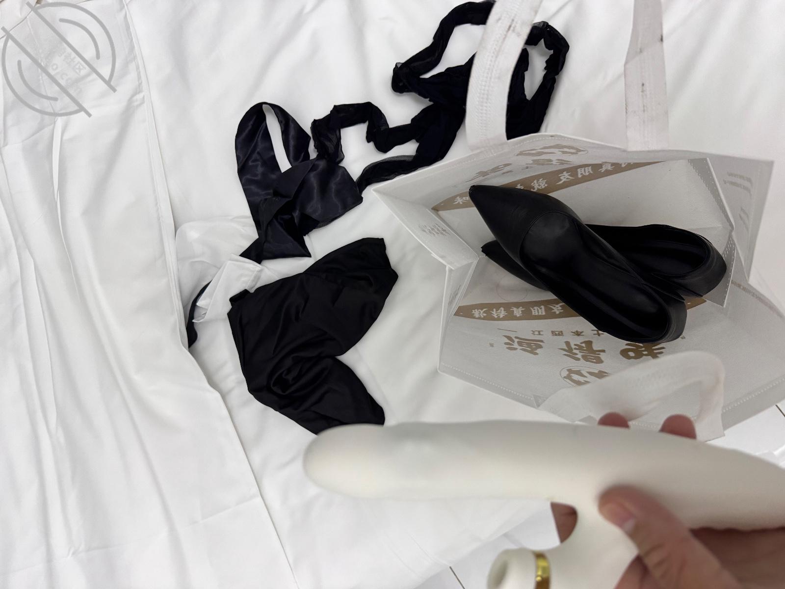 图片[6]-作者：你的妈妈 《【你的妈妈】4你妈被我内射，扩阴器看精液》-老宋小屋